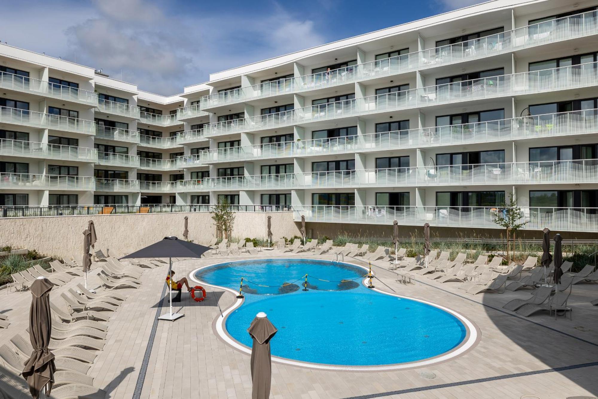 Polanki Aqua Apartment With Parking By Renters Prestige Kolobrzeg Luaran gambar